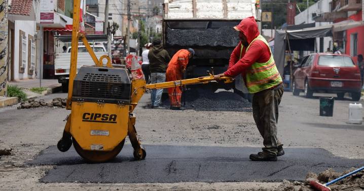 Proponen revivir la Agencia de Gestión Urbana para coordinar bacheo, fugas y mantenimiento urbano
