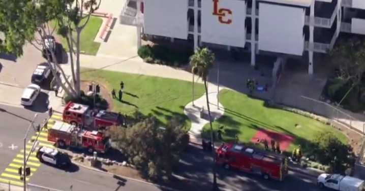 La Cañada Flintridge high school building evacuated after reports of "chemical smell"