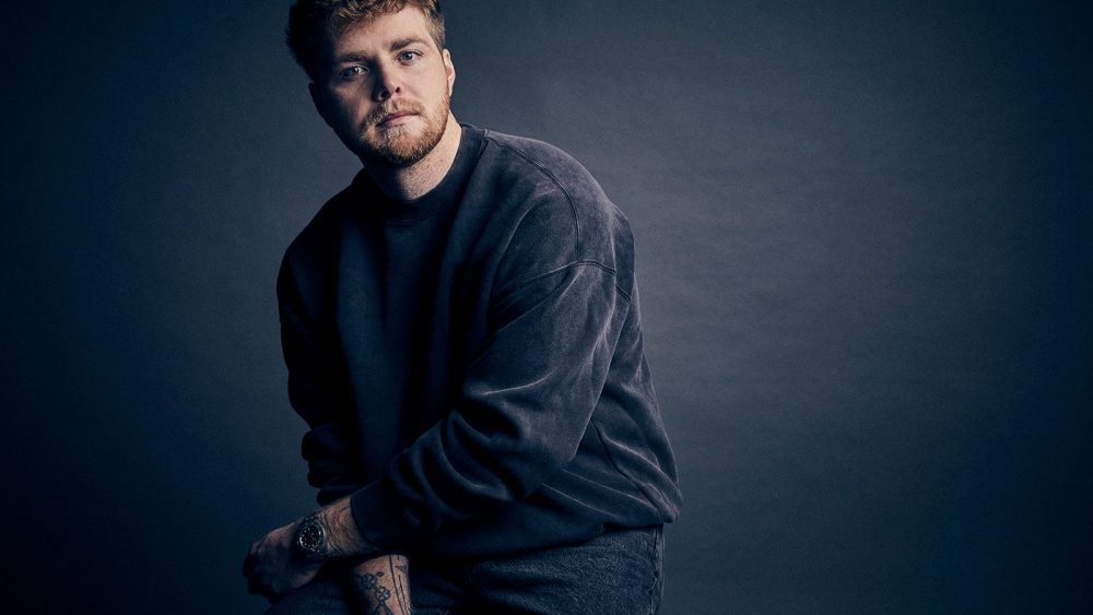 Alex Warren on 'Ordinary' and His Viral Social