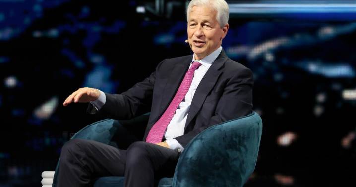 Contributor: Powerful people know Trump's opinion doesn't matter as much anymore