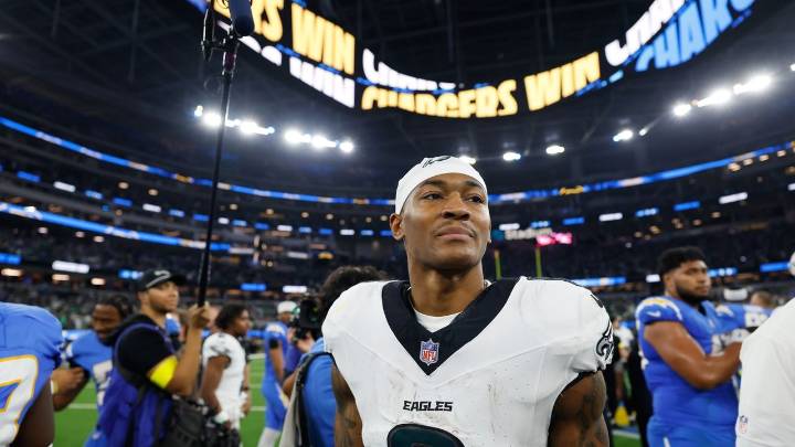 Eagles look to rebound against struggling Raiders after 3 straight losses