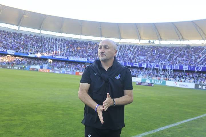 Deportes Concepción despeja las dudas y ratifica a Patricio Almendra como entrenador para su retorno a Primera División