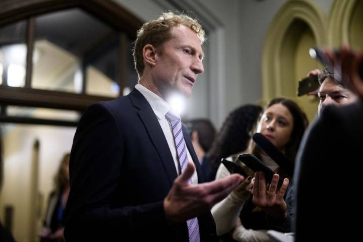 Liberal minister backs Bloc call to eliminate religious exemption for hate speech