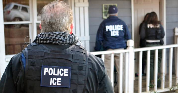 Bar Offering Free Drinks to Customers Helping ICE Moans About Backlash