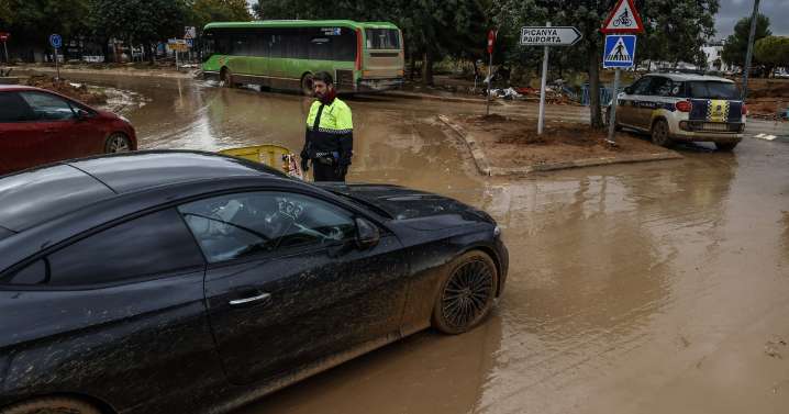 Los robos de coches se disparan un 580 % en municipios de la zona cero de la dana de Valencia