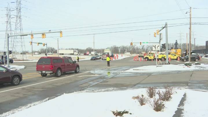 Off-duty Willoughby police officer hit by vehicle while directing traffic