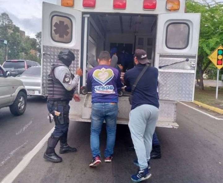 Motorizado derrapó y se lesionó en Alta Vista