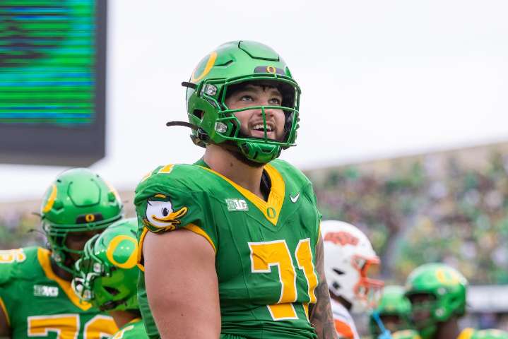 Oregon right tackle Alex Harkey accepts Senior Bowl invite