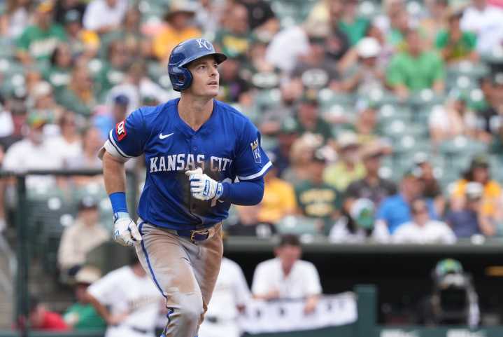 Should the Royals re-sign Mike Yasztremski?