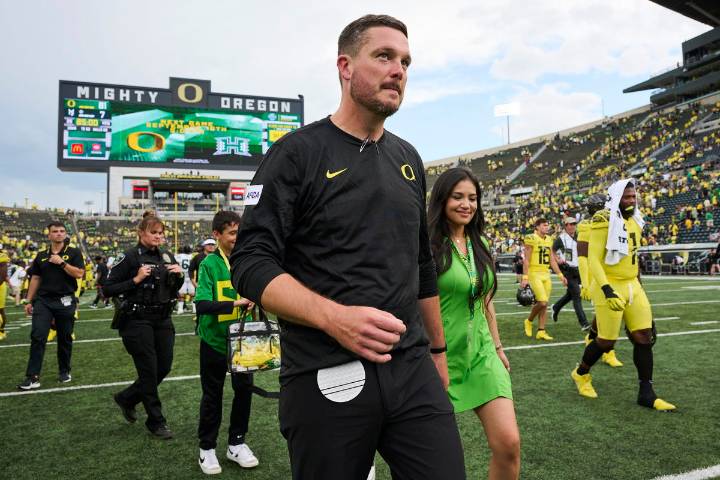 Dan Lanning’s Rose Bowl Message Puts Curt Cignetti on Alert as Oregon Takes Fresh Path Dan Lanning signals a new postseason approach, putting Curt Cignetti on notice as Oregon looks to avoid last year