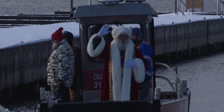 1000 Islands River Santa Festival