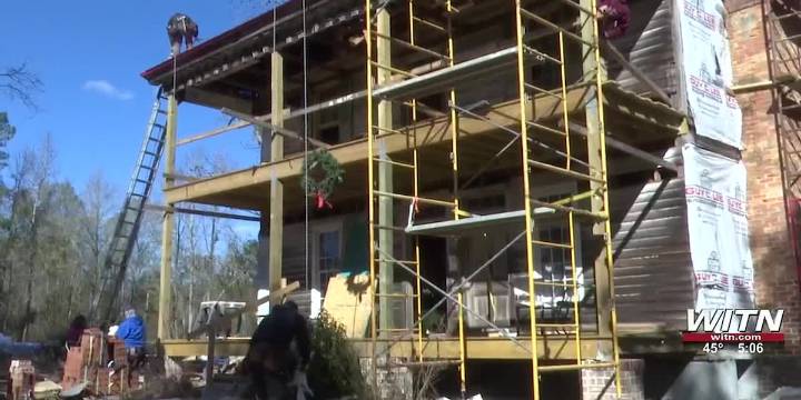 Family fixes up historic David Green House