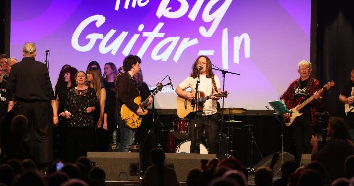 Hundreds pack into venue as a new record is made