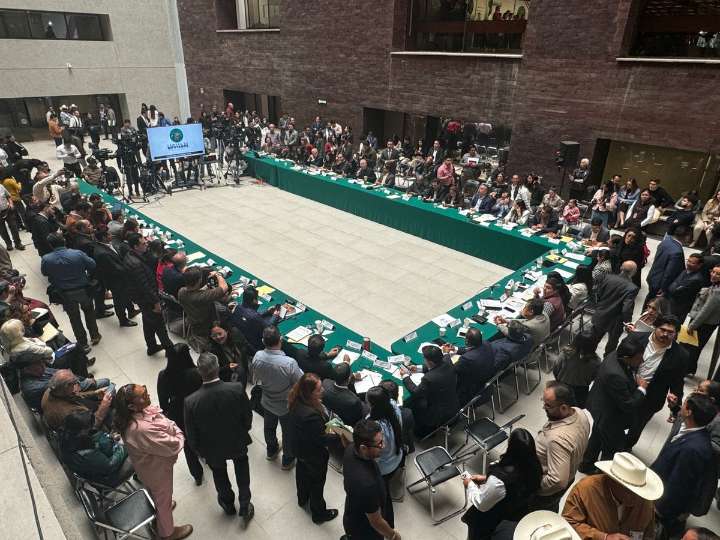 Inicia discusión de dictamen de leyes de aguas en San Lázaro; Morena anticipa más cambios