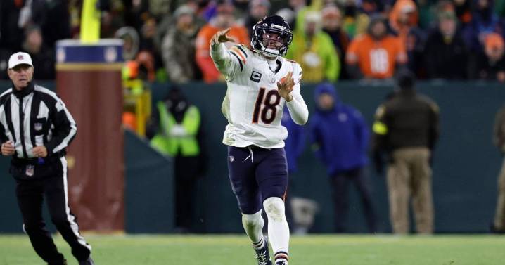 Bears try to regroup after latest comeback attempt falls short in loss to Packers