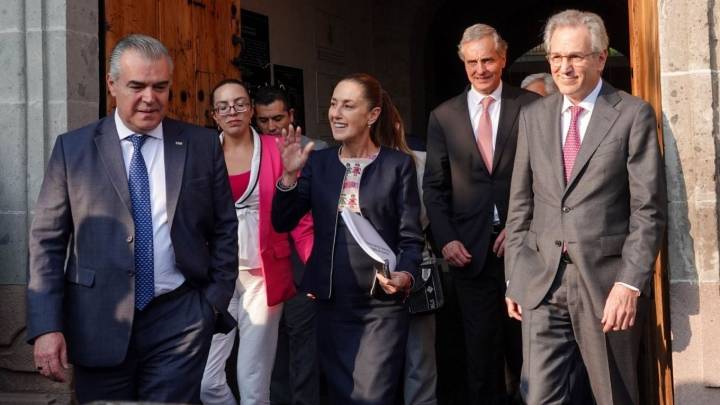 Empresarios presentan a Sheinbaum 38 proyectos de infraestructura para el 2026