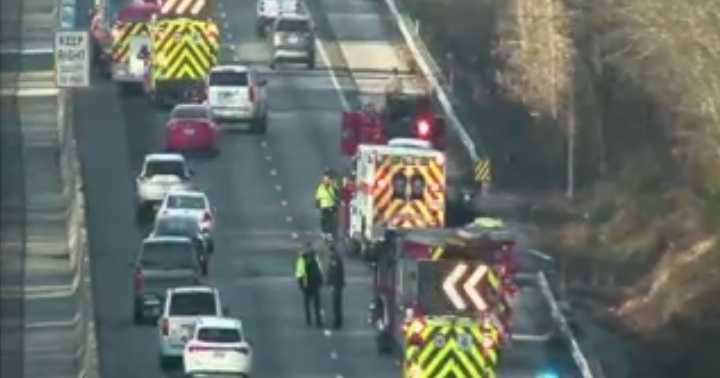 Crash closes one lane on I-75 Southbound in Bradley Co.