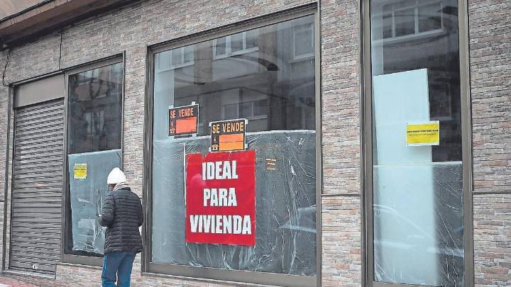El Concello de A Coruña da licencia para convertir más de 40 bajos en vivienda en lo que va de año: se alquilan por hasta 2.000 euros