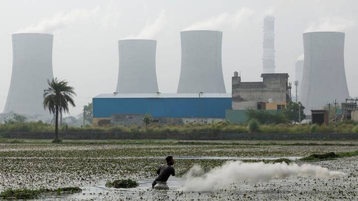 Govt weighs plan to expand coal power plants till 2047