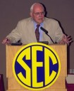 Ex-SEC commissioner Roy Kramer, whose vision paved the way for college football playoffs, dies at 96