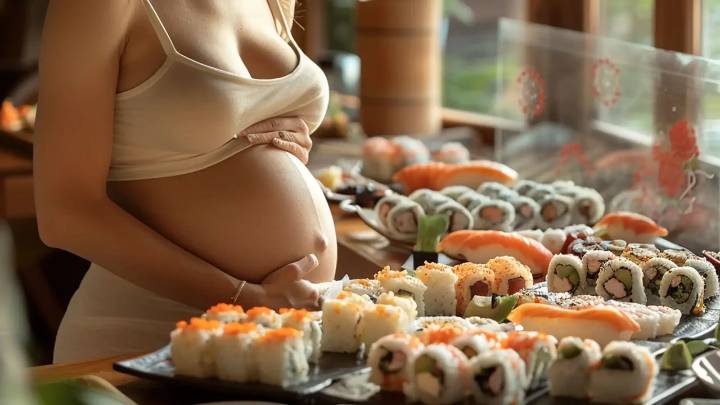 ¿Por qué no se recomienda comer sushi durante el embarazo? Aquí otras alternativas