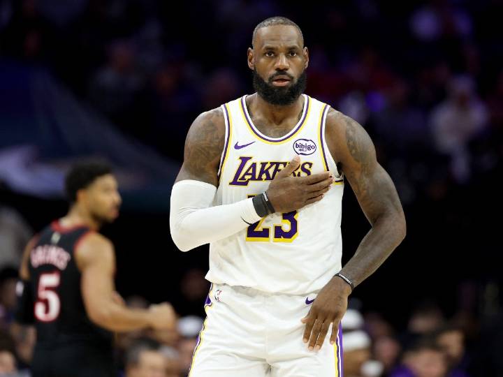 LeBron James regala nueva victoria a Lakers