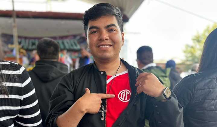 “Me pongo la del Toluca debajo de la sotana”: Axel, el hermano que le pide a Dios que ayude a los Diablos
