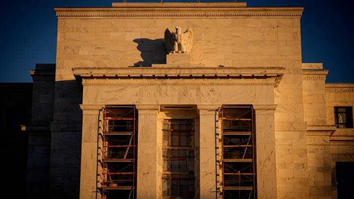 Fed votes to reappoint all of its regional bank presidents