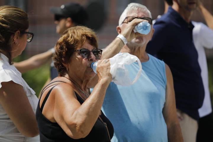 Cómo prevenirlo. Conrado Estol, neurólogo: “Cuando el cuerpo llega a 40°C tenés un golpe de calor y es muy grave”