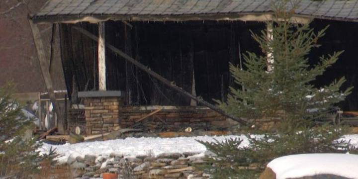 Couple safely flees burning home in St. Lawrence Co.