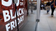 ¿Black Friday o Black Fraude? La OCU denuncia a 11 plataformas de venta online ante Consumo por falsas rebajas