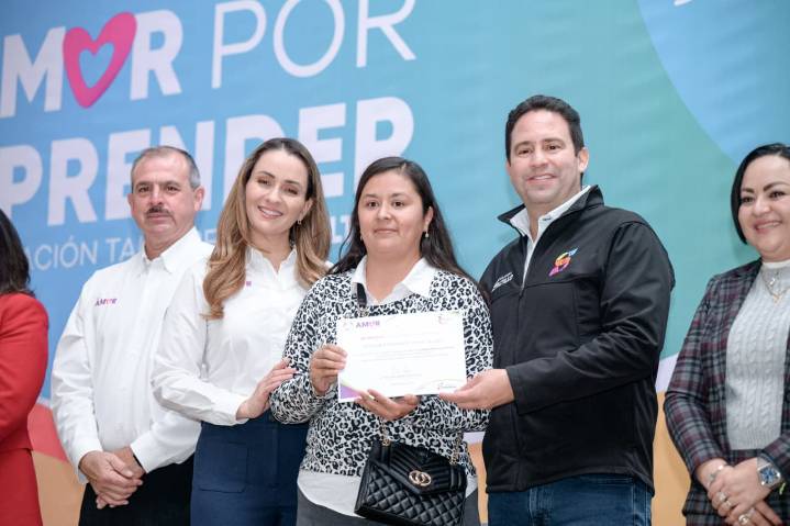 Se gradúan 991 personas de los talleres “Amor por Aprender” del DIF Saltillo