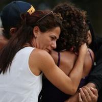Witnesses tell of courage, panic in wake of Bondi Beach shootings