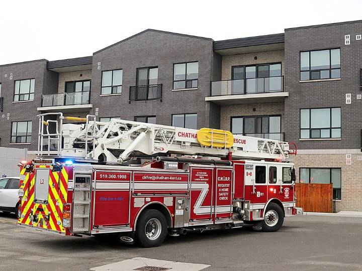 Fire at Chatham apartment building; man charged with arson: police