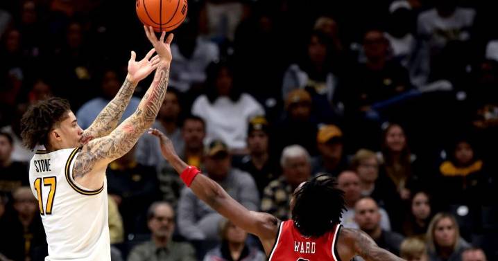 Mizzou men's basketball missing play of injured guard Stone