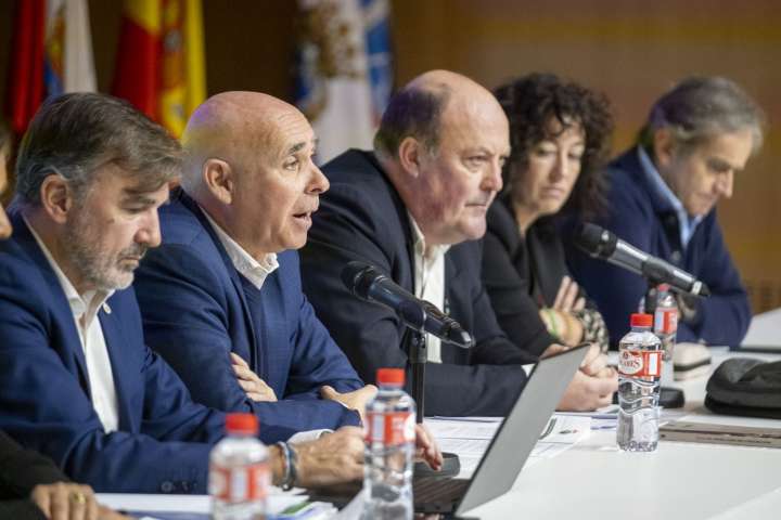 El Racing aprueba con rapidez unas cuentas y presupuesto de crecimiento