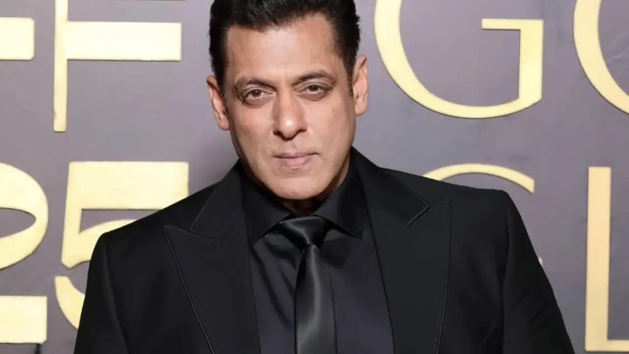 Fans reaction to Salman Khan's claim that he's not a great actor deeply moves him; Watch
