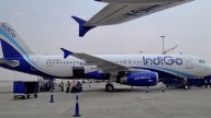 What were the flight duty rules that caused IndiGo to cancel hundreds of its flights?