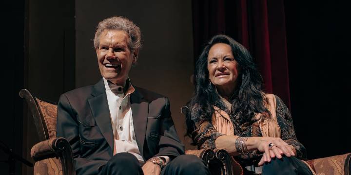 Randy Travis to make appearance at Monroe Civics center