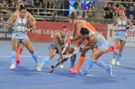 Las Leonas sufrieron una dura derrota en un partido suspendido por lluvias en Santiago