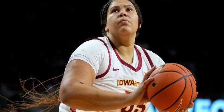 Audi Crooks scores 30 points, No. 10 Iowa State holds off No. 11 Iowa for 74