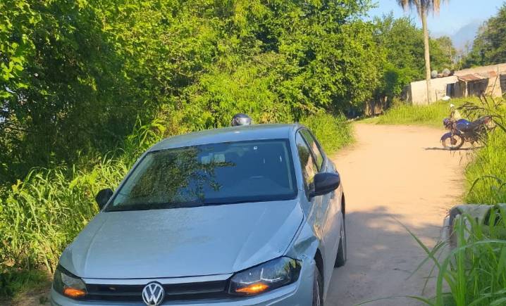 Un motociclista de 70 años sufrió graves lesiones al ser embestido por un auto en Famaillá