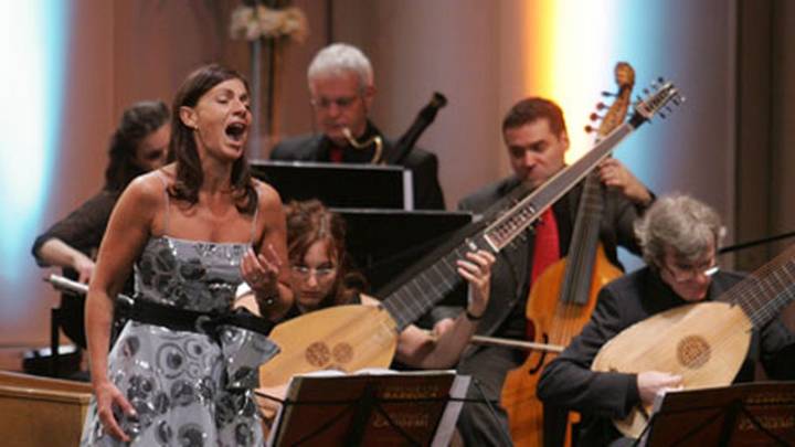 Antes de viajar a Dubái la soprano Verónica Cangemi da un concierto gratuito en San Rafael