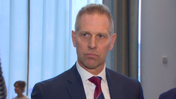 Lethbridge MLA's recall campaign doing no visible campaigning, spurning volunteers