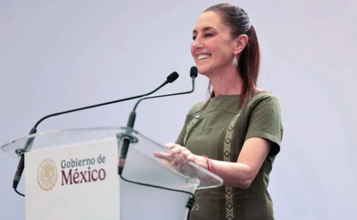 Sheinbaum cita al Zócalo el 6 de diciembre: “El pueblo manda en México”