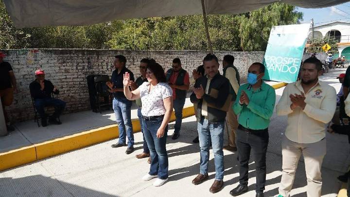 Alcaldesa Laura Villalpando entrega pavimentación histórica que beneficia a 85 familias