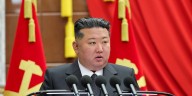 Kim Jong-un acusó a sus funcionarios de irresponsables y aseguró: “Debemos erradicar el mal”