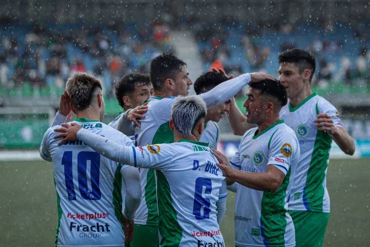 Tras polémica salida de Jaime Vera: Deportes Puerto Montt tiene nuevo DT para jugar la Primera B en 2026