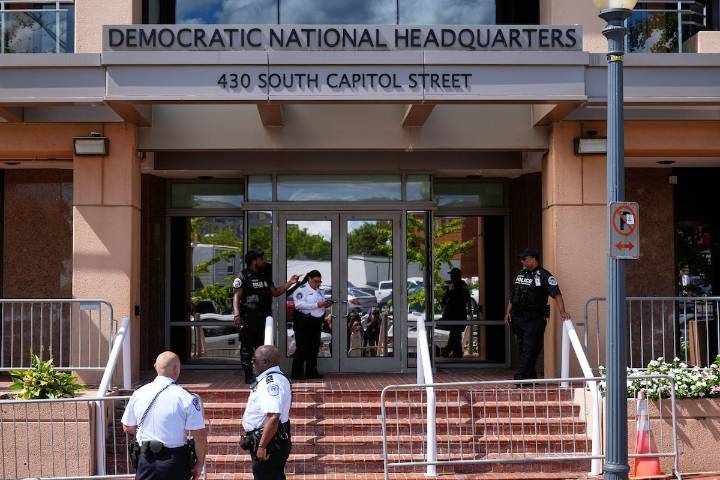 El FBI detiene a un sospechoso de colocar dos bombas caseras junto a las sedes de Republicanos y Demócratas el 6 de enero de 2021