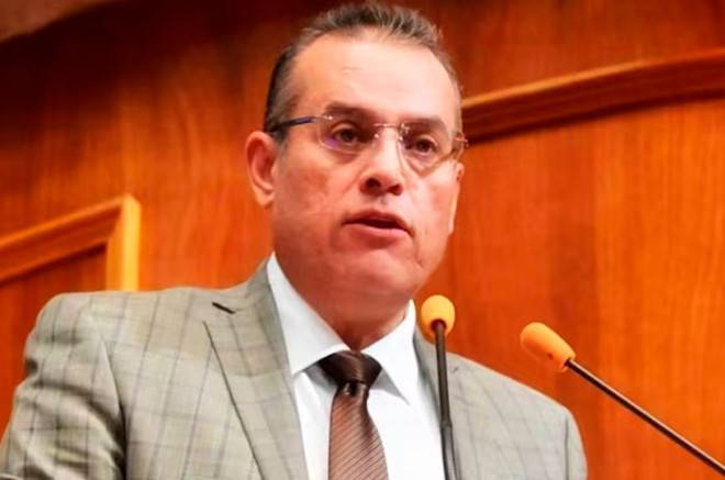 Ariel Juárez Rodríguez renuncia a la Junta Local de Caminos del Edoméx tras escándalo en plaza comercial